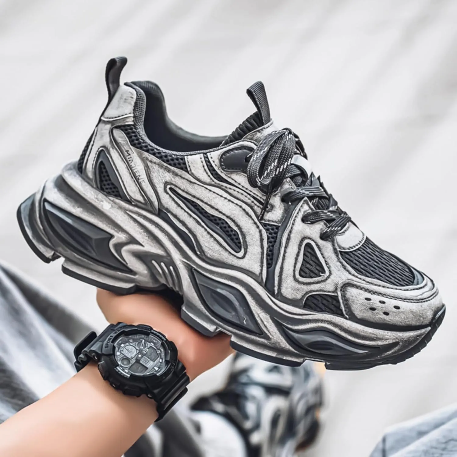 Men's Fashion Breathable Mesh Chunky Lace Up Sneakers Casual Platform Non Slip Round Toe Walking Tennis Shoes Dad Sneakers