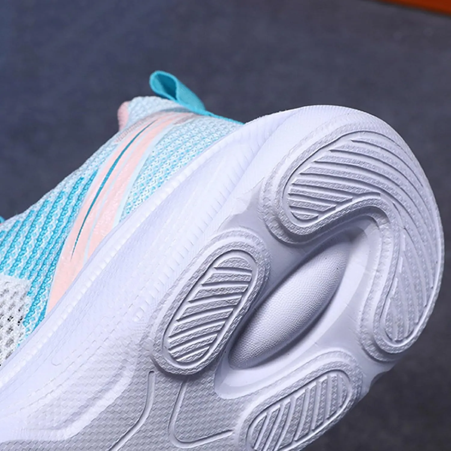 Women Breathable Mesh Tennis Shoes Running Sneaker Lace-Up Walking Shoes Non Slip Workout Shoes for Indoor Outdoor Gym
